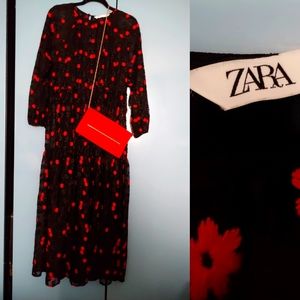 Floral mesh dress with interior slip